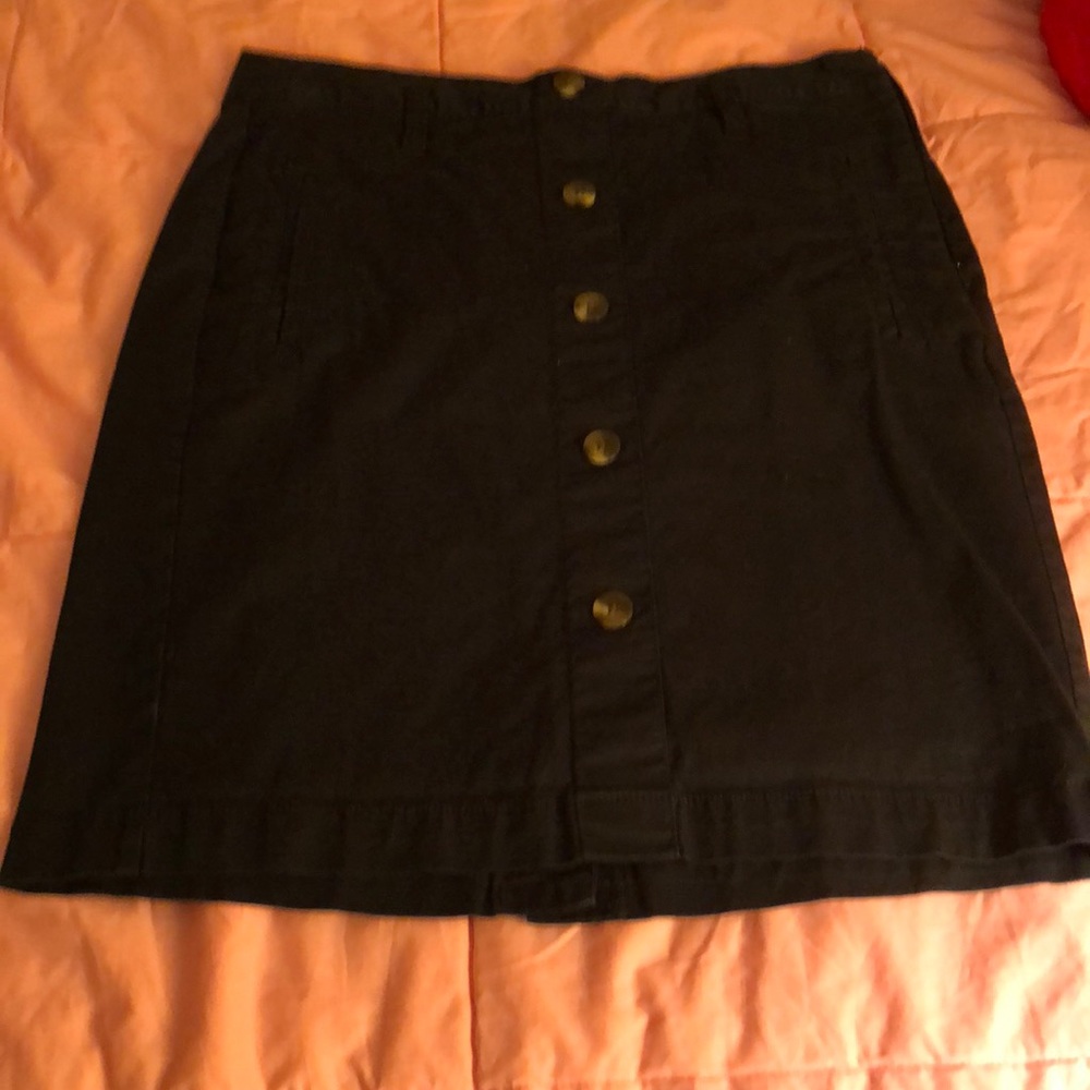 Black skirt